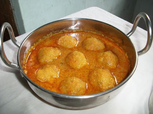 பருப்பு உருண்டை குழம்பு