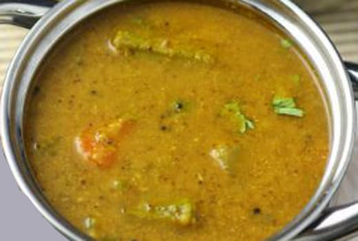 Araithuvitta Sambar